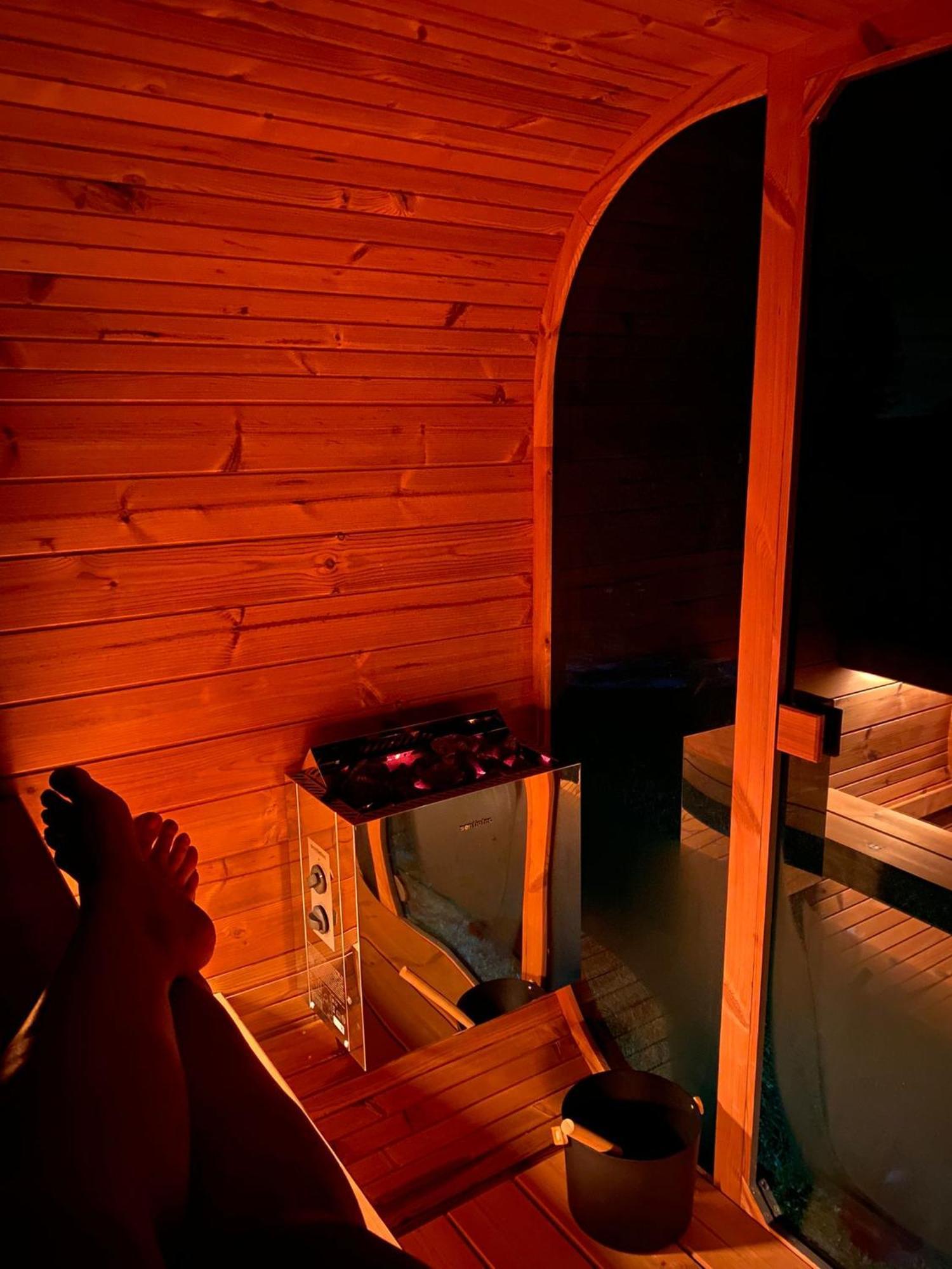 Ferienwohnung Mit Sauna Am Wald - Eifel 멕헤르니흐 외부 사진